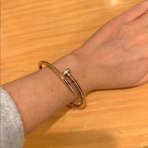 Nail bangle